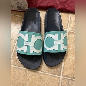 Men’s Salvatore Ferragamo slides size 9 US